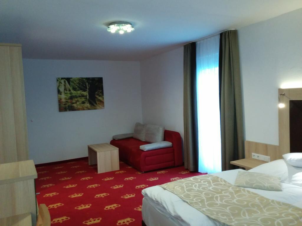 Wellness Hotel Garni Krone Baiersbronn Exterior photo